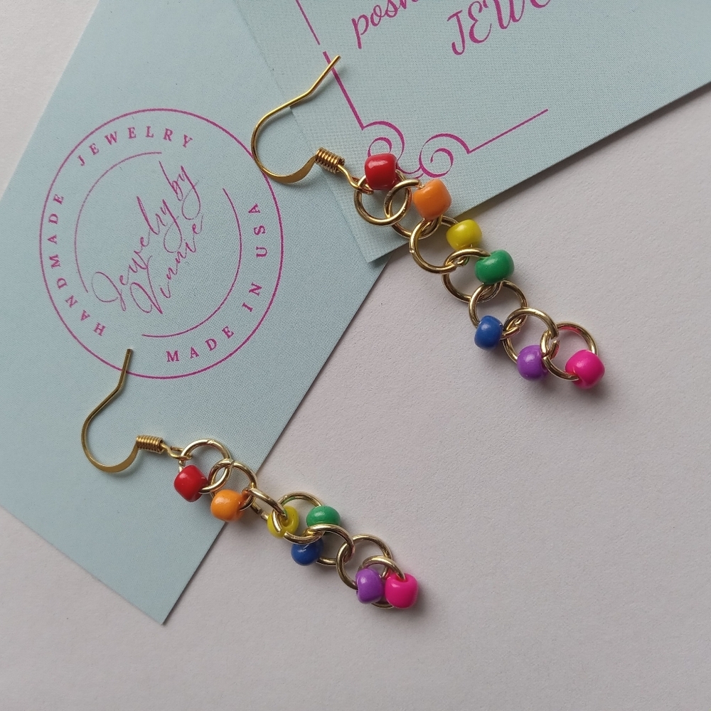 Hand Crafted Multicolor Beaded Earrings - Picture 4 of 6